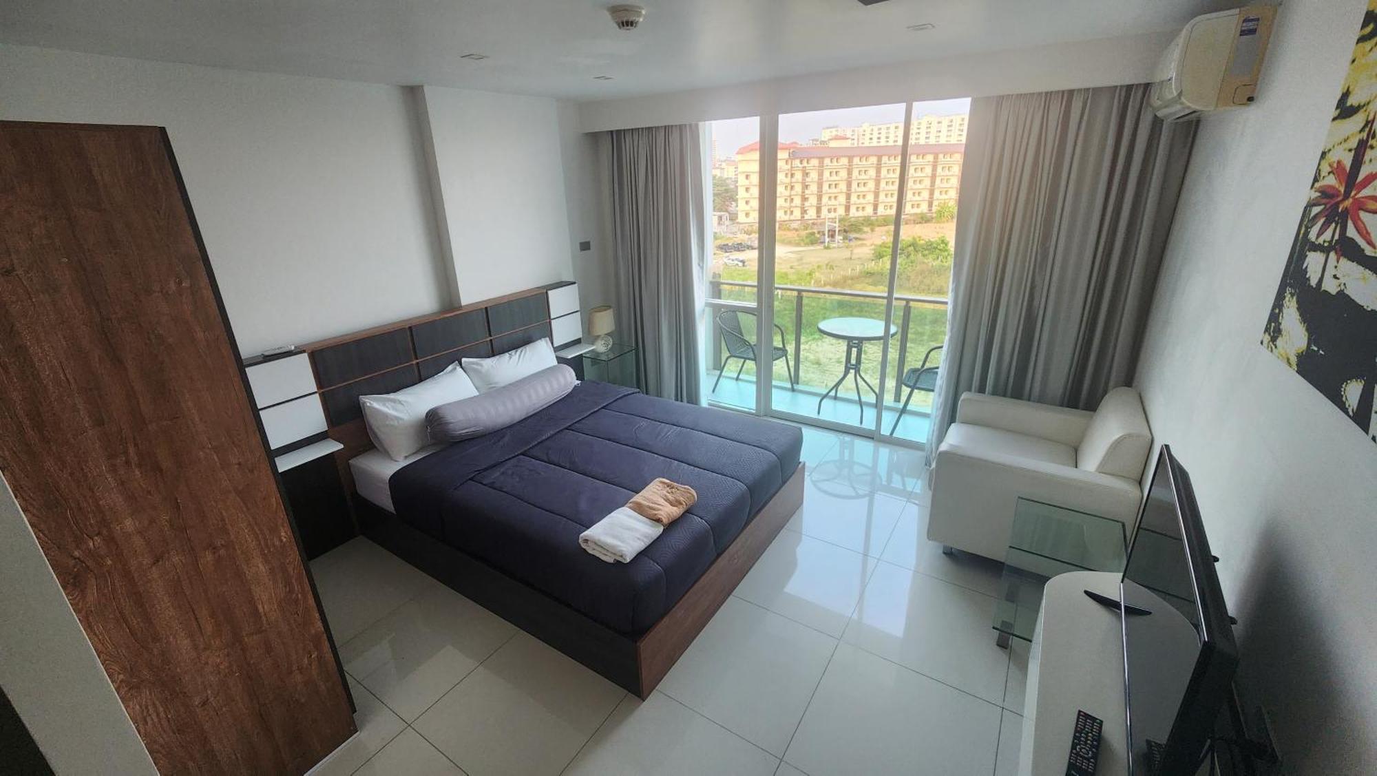 City Center Residentes Ccr Pattaya Y Экстерьер фото