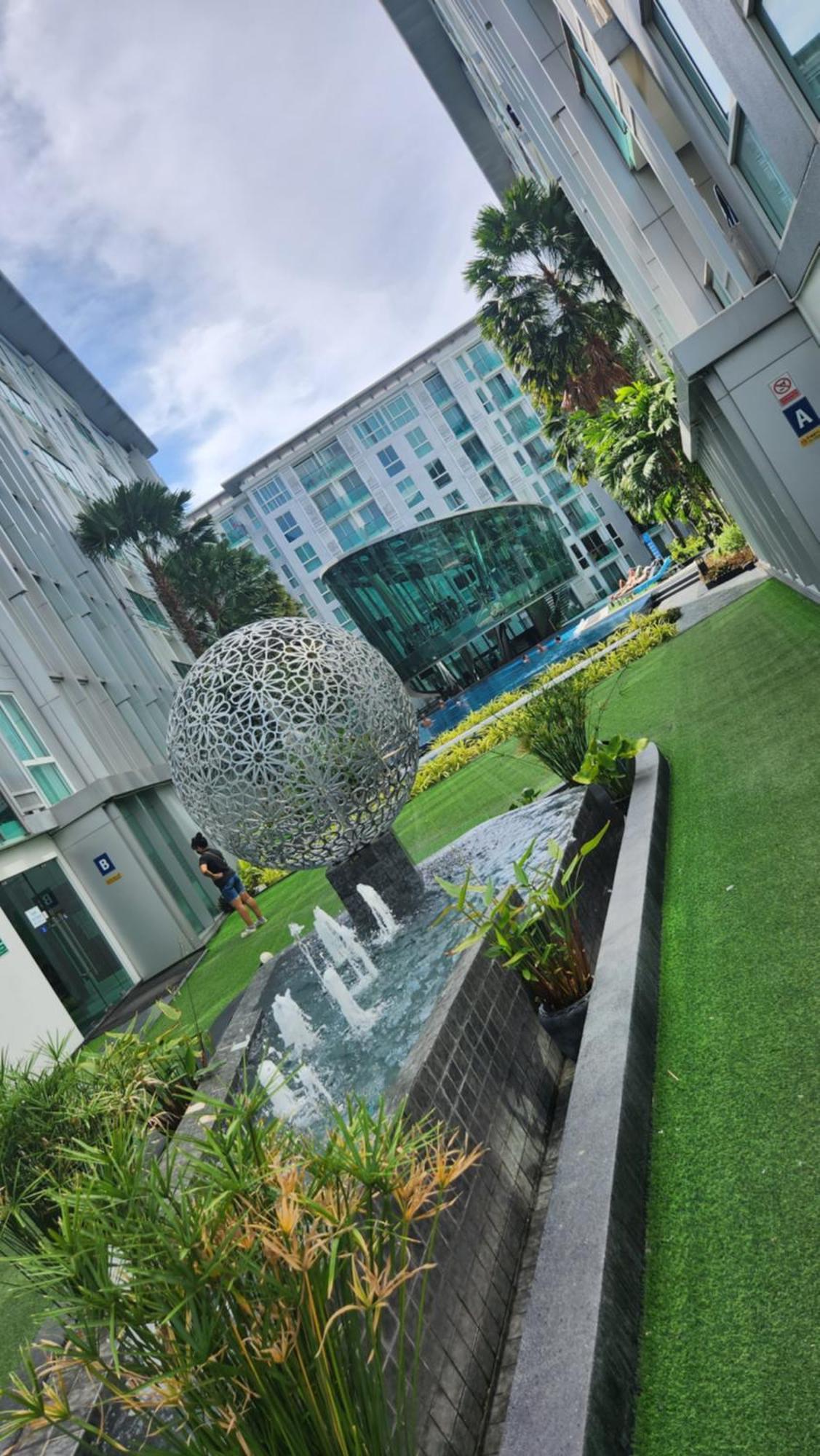 City Center Residentes Ccr Pattaya Y Экстерьер фото